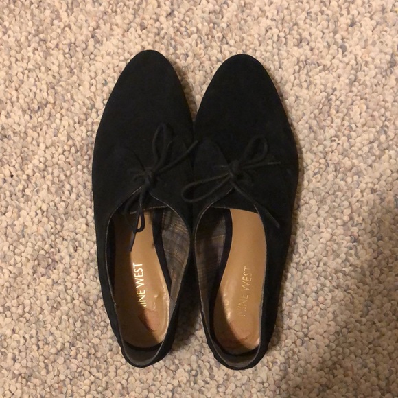 Nine West Flats Suede size 7, black - Picture 4 of 4